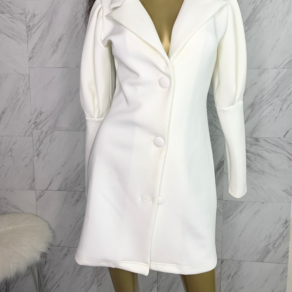 Cream jacket, size medium - Picture 2 of 2